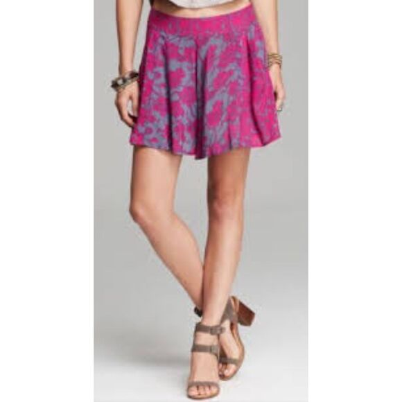 FREE PEOPLE Sheila High Rise Flowy Floral Culotte Fuschia Pink Shorts Womens 12 - Picture 3 of 16